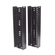 Organizador Vertical Sencillo NetRunner, para Rack Abierto de 45 Unidades, 4.9in de Ancho, Color Negro
